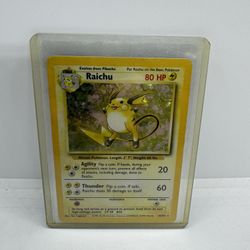 Raichu Holographic Pokémon Card