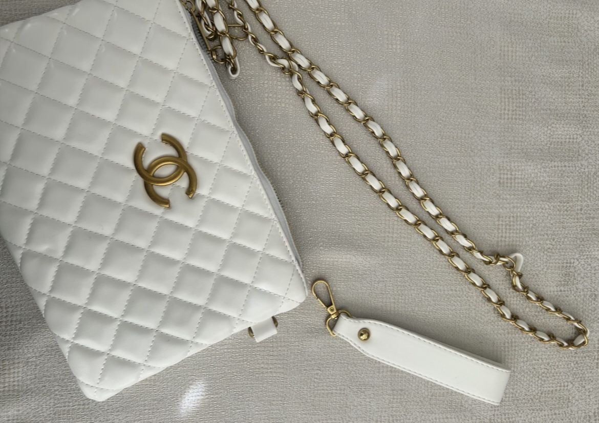 Crossbody / Wristlet