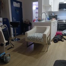 Luxury White Leather Lounge Sofa Chair 