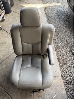 Yukon Denali Xl rear seat