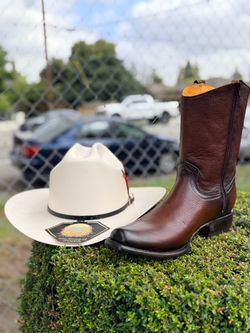 Bota con sombrero 1000X
