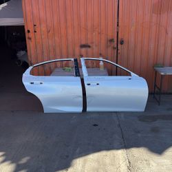 2019 -2025 Lexus Es Door 