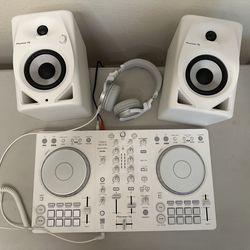 Pioneer DJ DDJ-FLX4 setup for sale