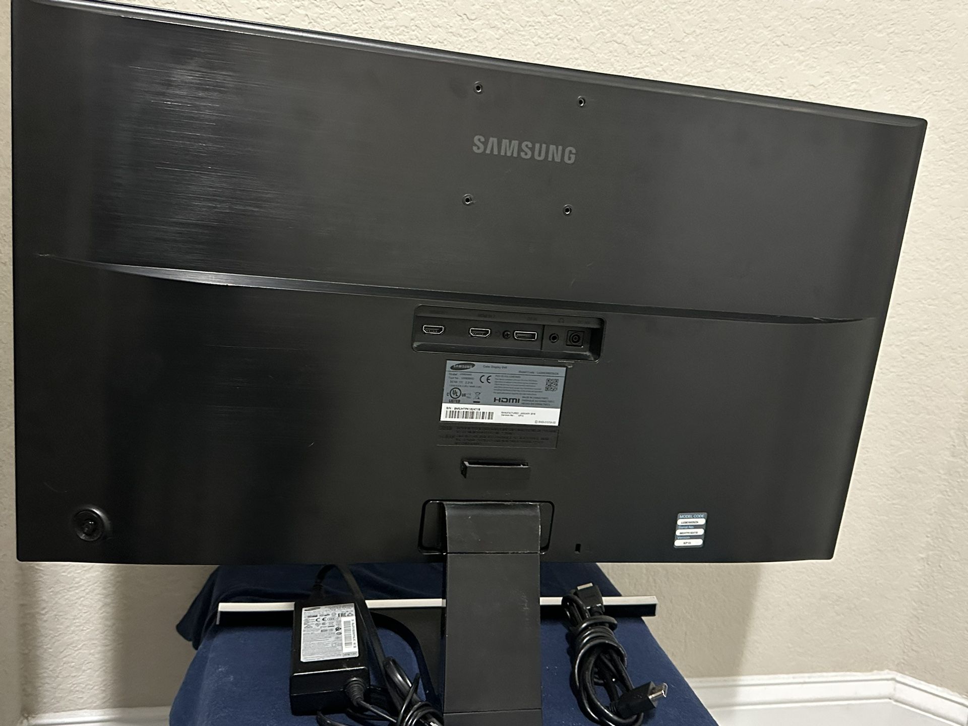 SAMSUNG U28E590D 28Inch 4k UHD LEDLit Monitor for Sale in San Antonio