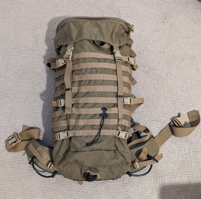 Arc'teryx LEAF Echo Backpack
