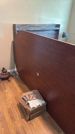 7 1/2 foot large executive conference table/office desk – $200