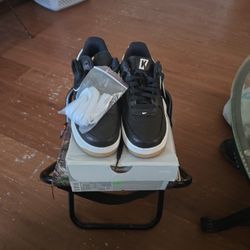 Colin Kaepernick x Air Force 1 Low '07 QS 'True to 7'
US Size
6