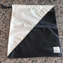 Lululemon Drawstring APL Dust Bag shoe bag gym bag Black and white 13x14” shopping tote shopper