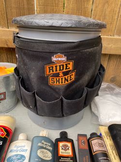 Harley Davidson Ride & Shine 5 Gallon Bucket with all the supplies