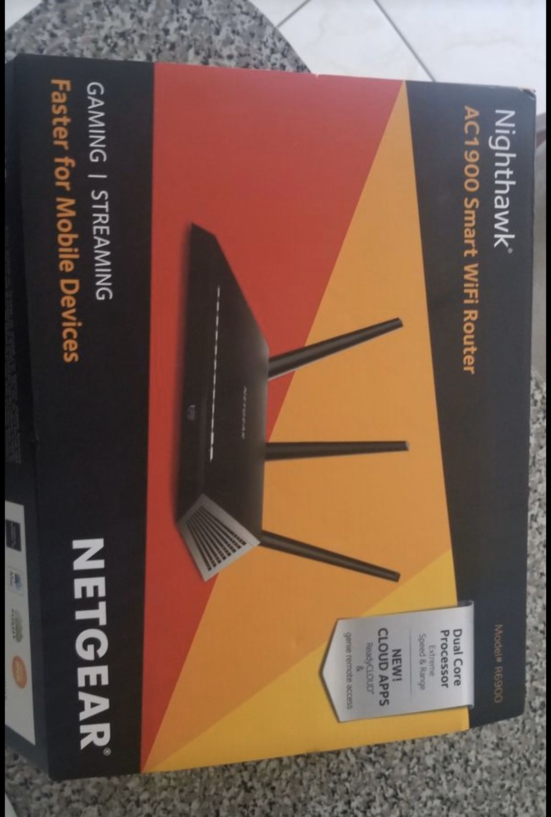 Netgear AC1900 smart wifi router (R6900)