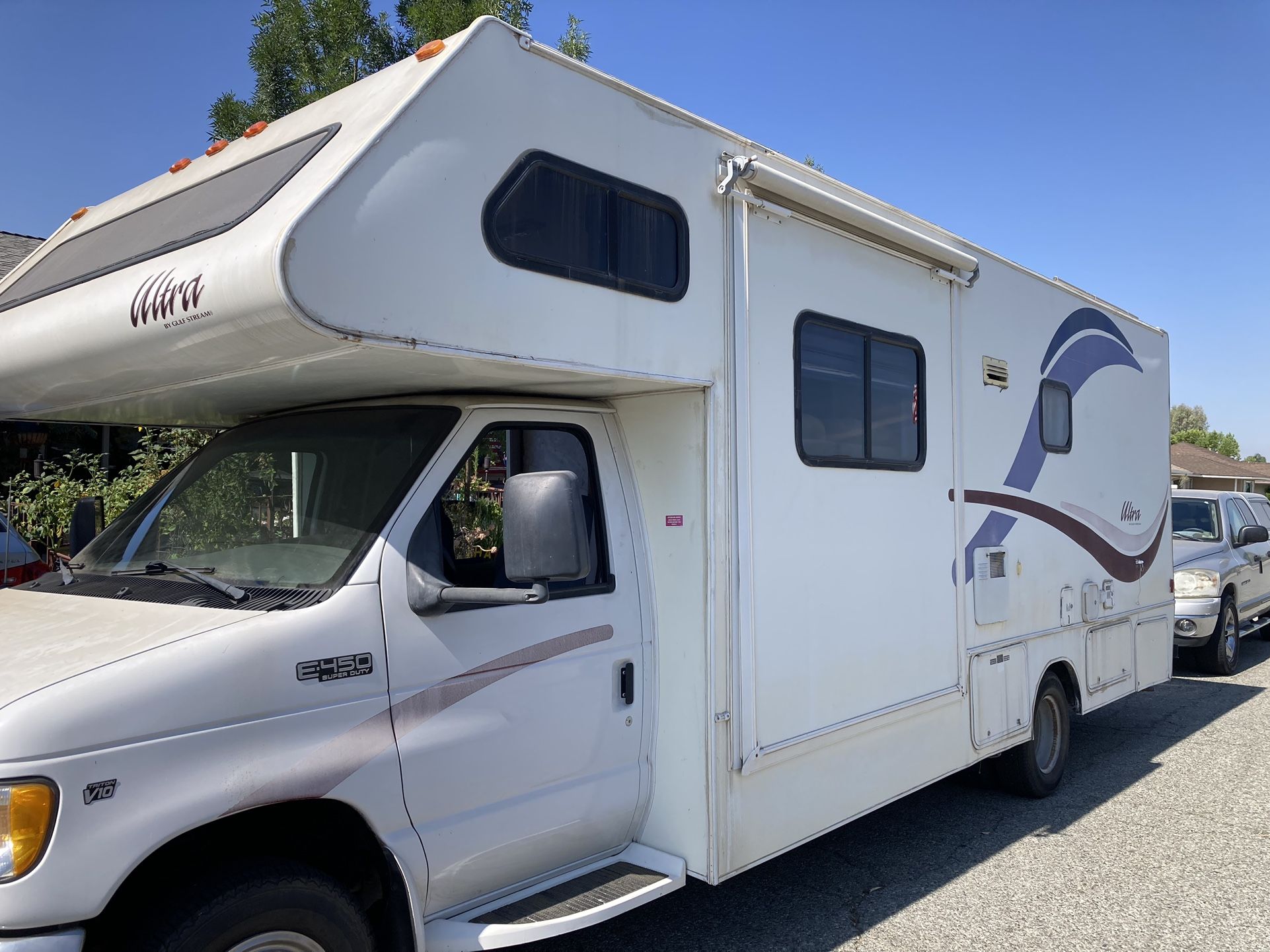 2000 26 Ft Gulfstream Ultra Class C Rv