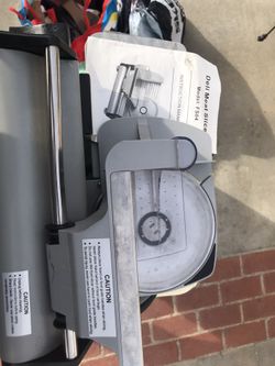 Meat slicer