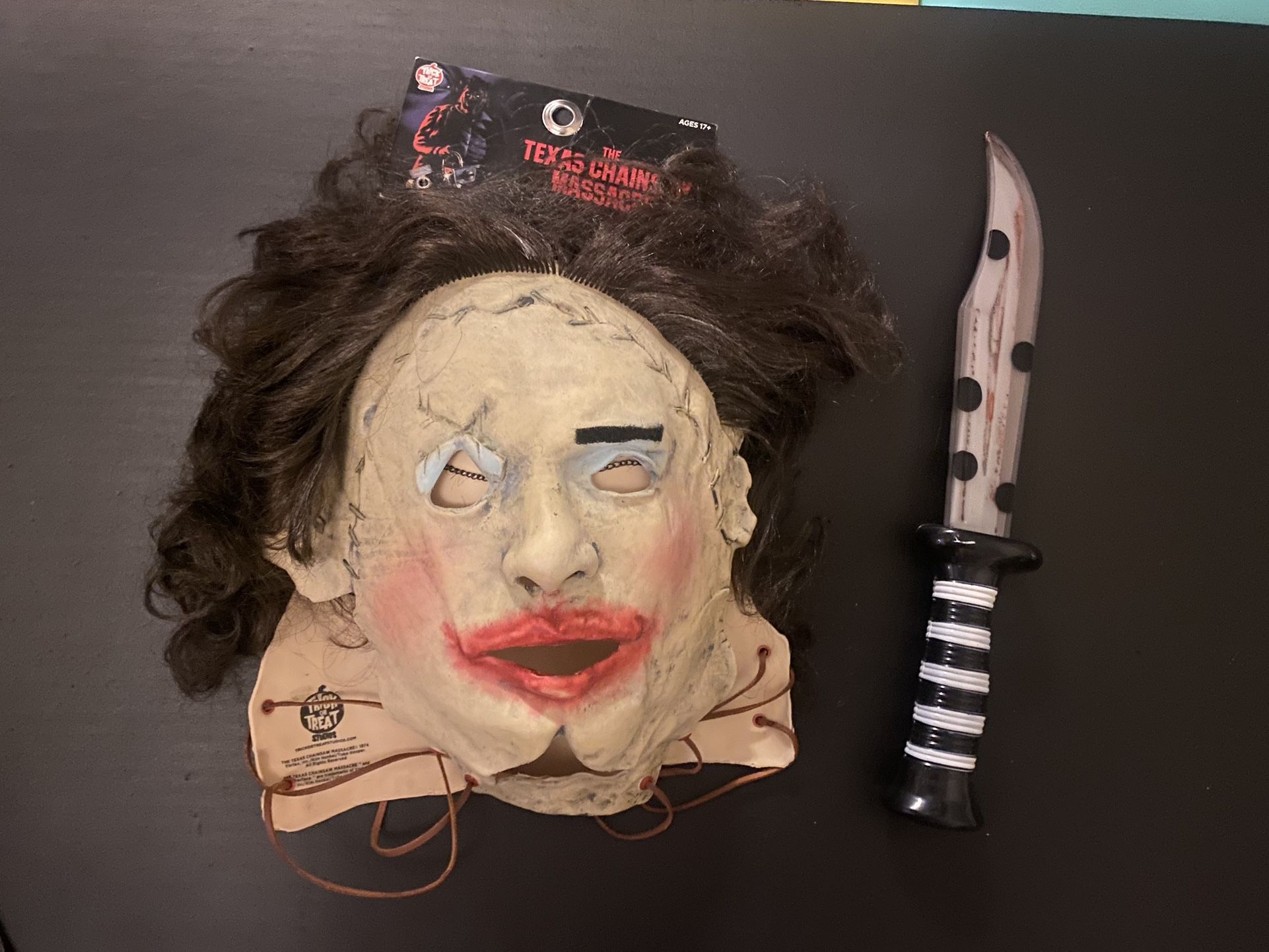 The Texas Chainsaw Massacre Halloween Mask Set