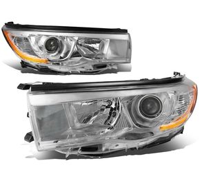 Toyota Highlander 14-16 black housing and clear with amber projector headlights  Toyota Highlander 14-16 carcasa negra y transparente con faros proyec