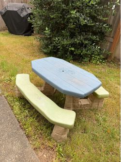 Kids table