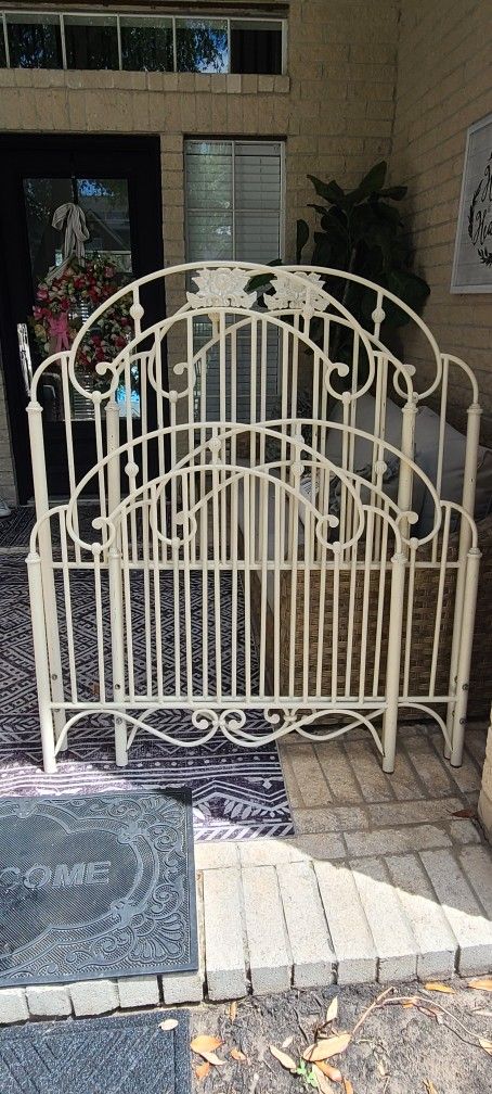 Set Of 2 Twin Bed Iron Real Heavy 