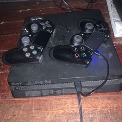 PlayStation 4 Slim