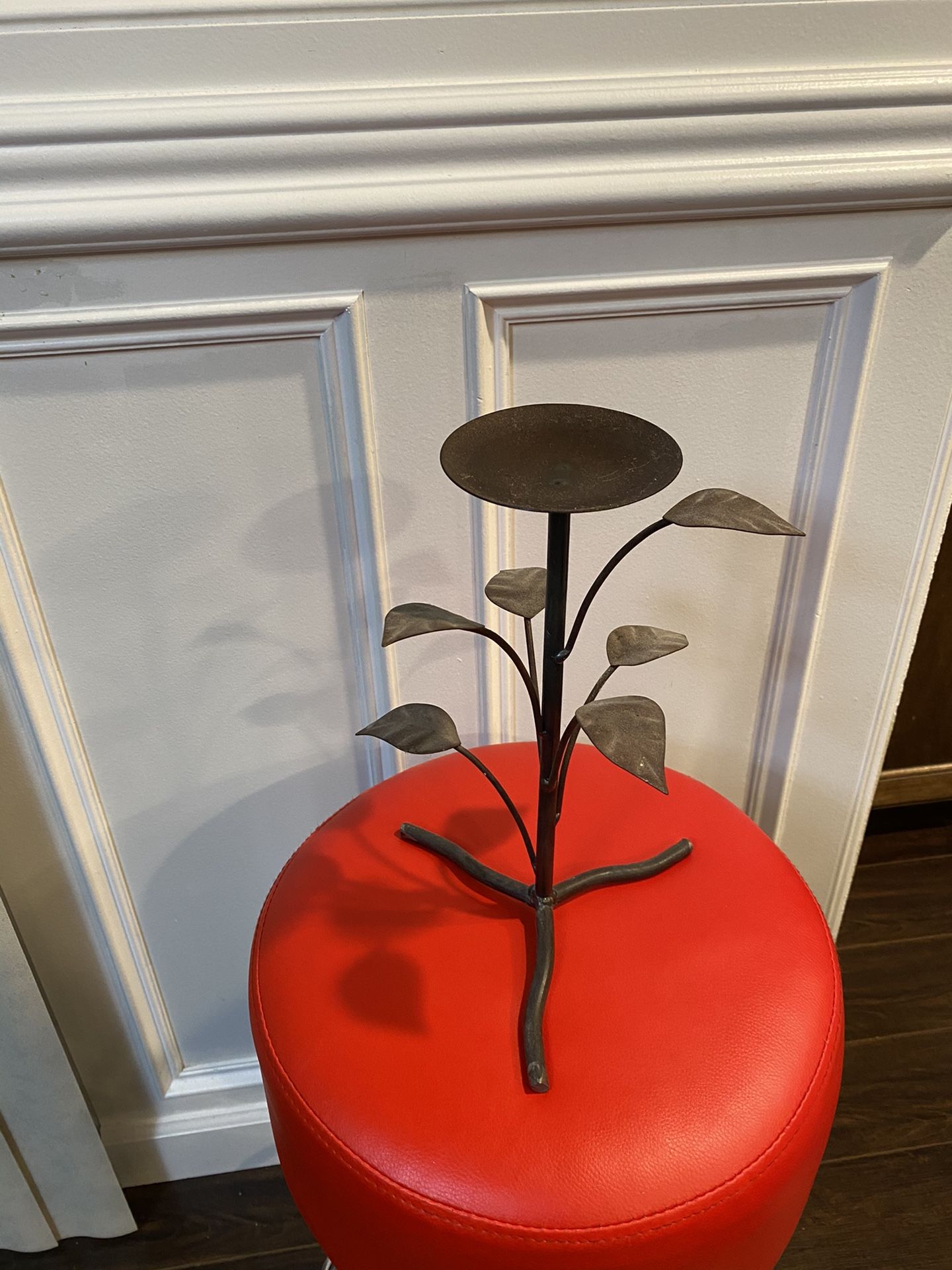 Candle holder