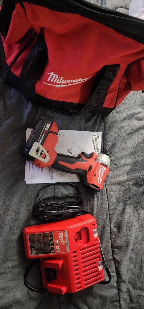 Milwaukee Drill Set