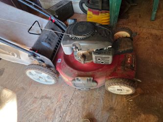 Toro. Self propelled mower