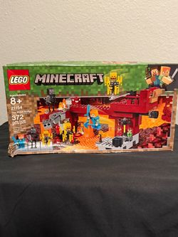 LEGO Minecraft The Blaze Bridge 21154 Nether Retired Set