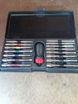 GEARWRENCH 16 PC. RATCHETING NUT DRIVER SET ( NEW) .