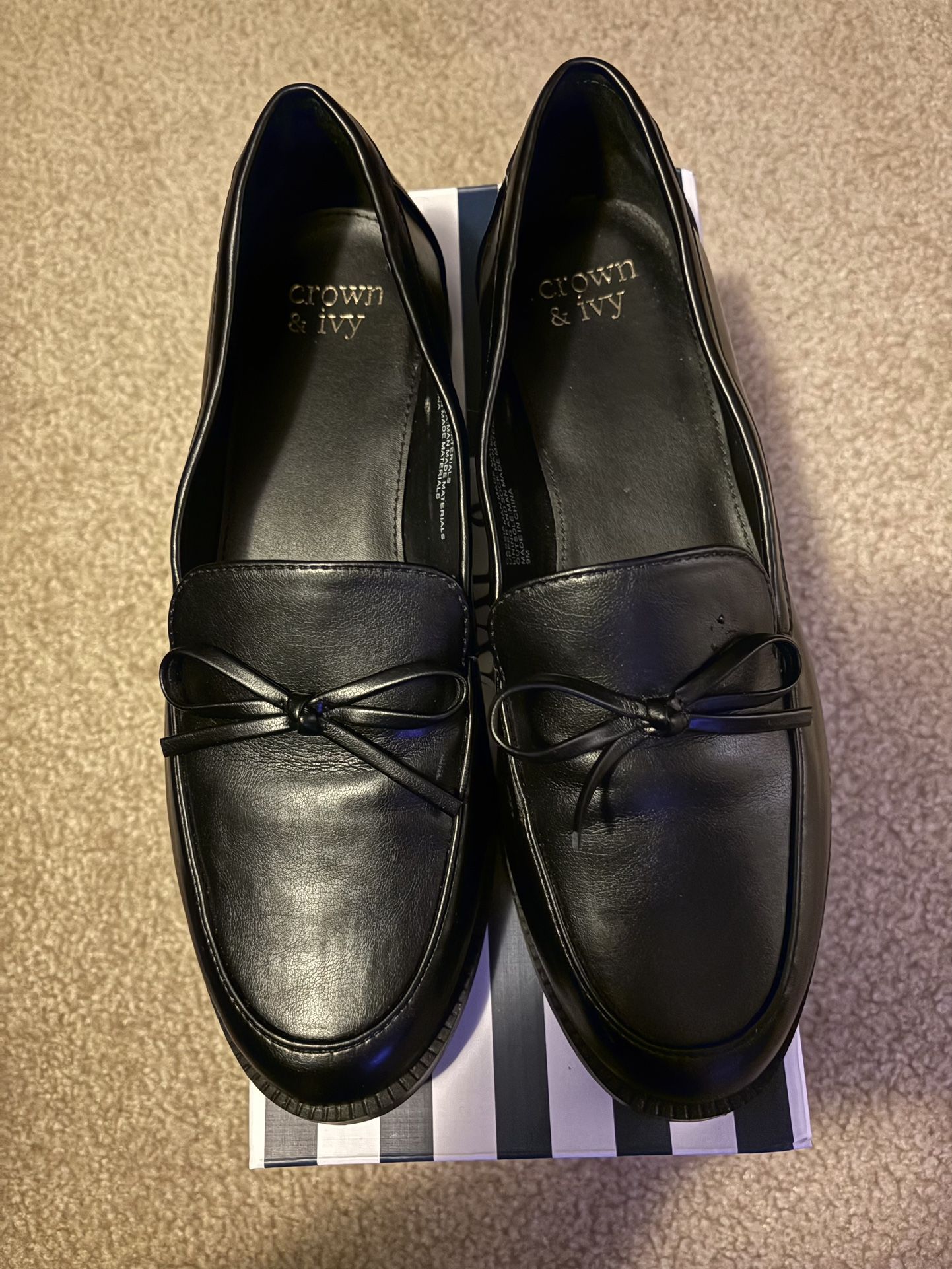 Crown & Ivy Women’s Black Loafers
