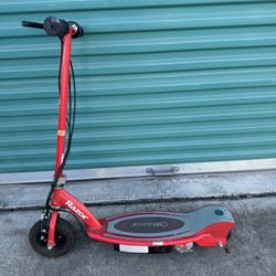 Razor E100 Scooter