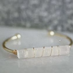 Selenite Natural Crystal Gold Bangle, Stone Bracelet, Wrapped With Natural Wire. SG-0056