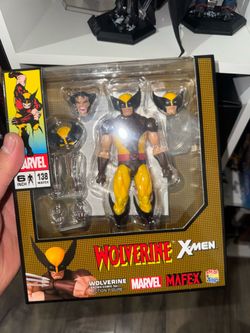 Mafex brown suit wolverine