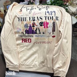 nice Taylor Swift sweatshirt size 2X