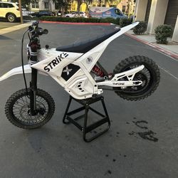 Throne Strike 48 Volt e Moto Bike 