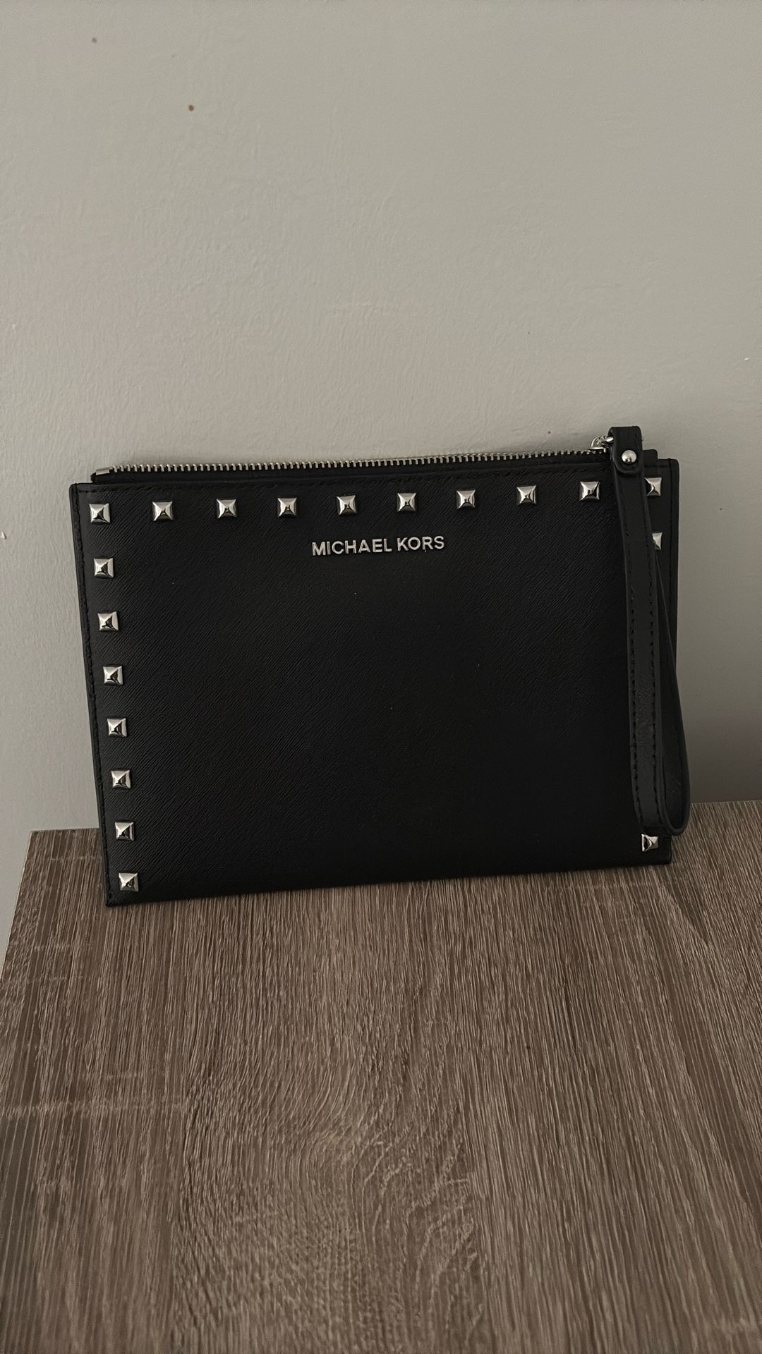 MK Clutch