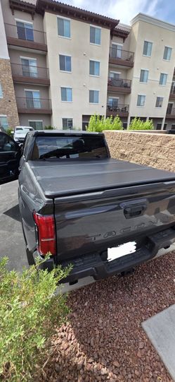 Truck bed cover asking 500 OBO