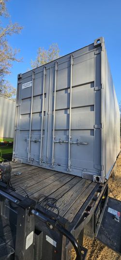STORAGE CONTAINER