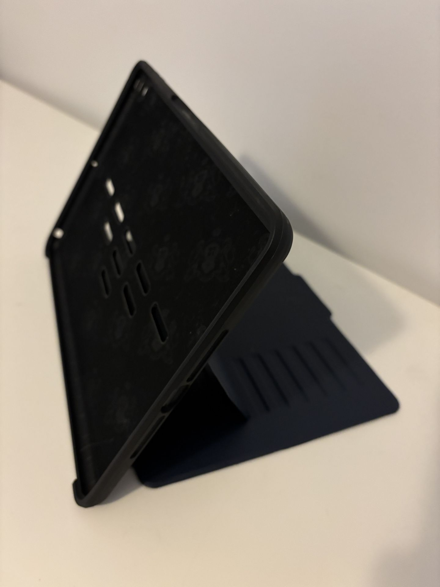 Zugu iPad Case 10.2”