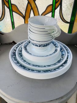 Vintage corelle plates top