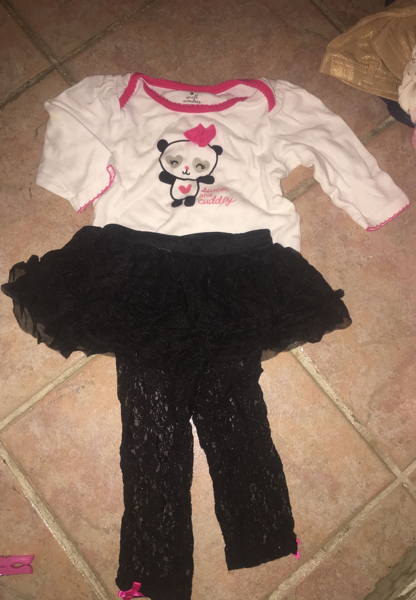 6-9 set. Onesie with tutu leggings