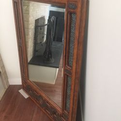 Excellent Condition Accent Mirror 