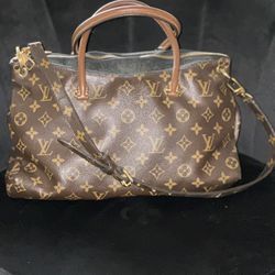 Louis Vuitton Noir Monogram Handbag  