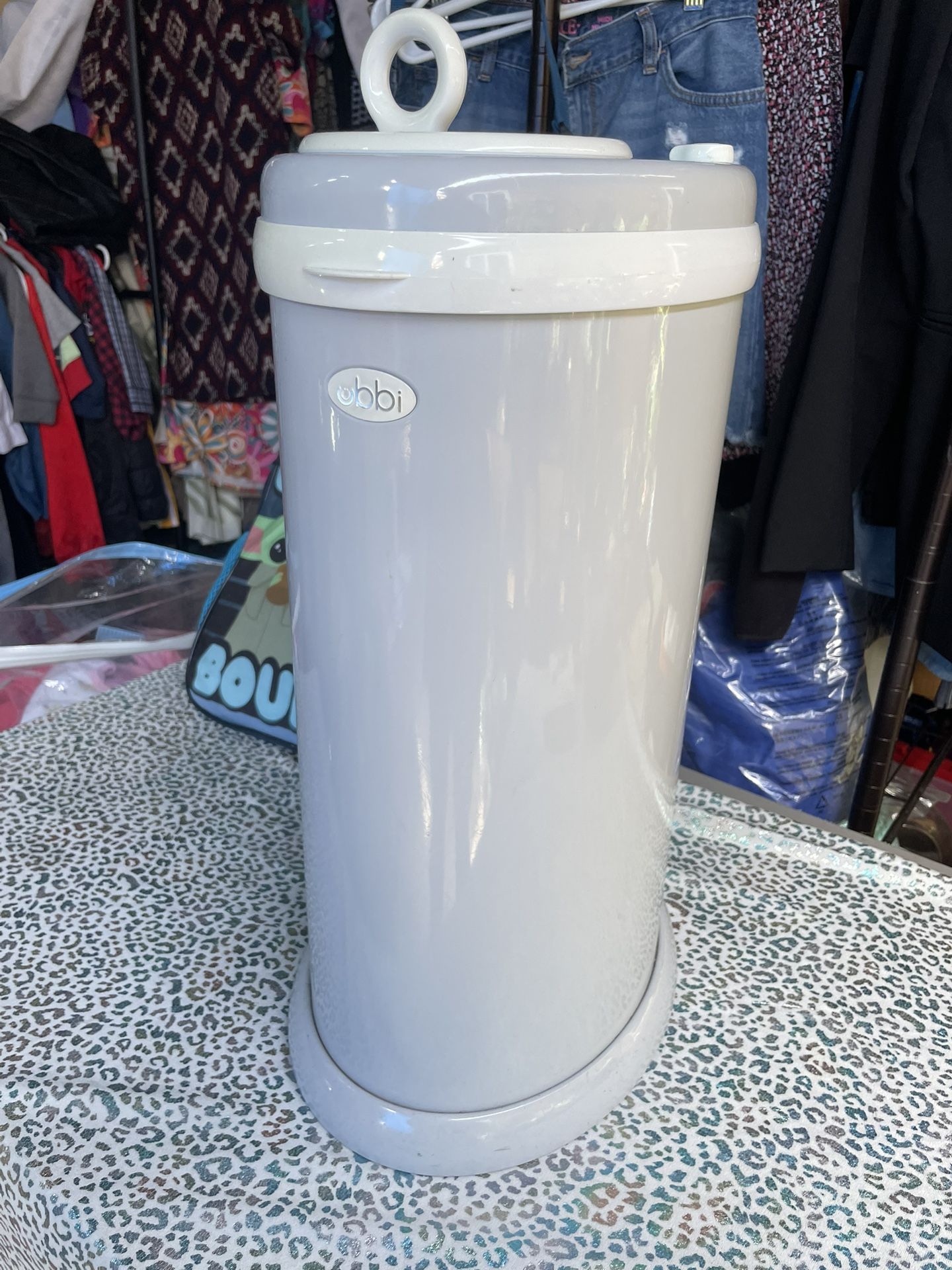 BEAUTIFUL UBBI STAINLESS STILL DIAPER PAIL ODOR GRAY COLOR