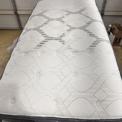Twin Mattress 
