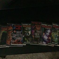 10 fnaf books some in mint condition only for $20 dollars