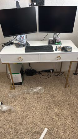 White & Gold Chic Office Desk