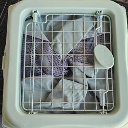 Green Pop Up Travel Crate 