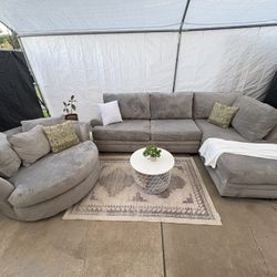 Sectional/couch/sofa+gswivel chair, Plush Chenille fabric, color: cloud grey, delivery available