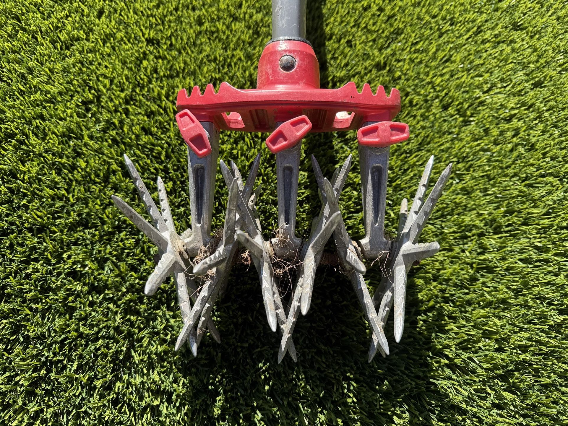 Corona Long-Handled Soil Cultivator