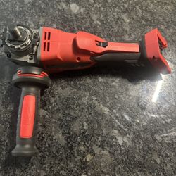 Milwaukee Fuel- Grinder