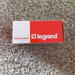 Assortment : Box Of 10 Legrand Radiant Almond Tamper-Resistant Receptacle