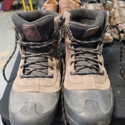 Hiking Boots  LIKE NEW COLUMBIA BRAND